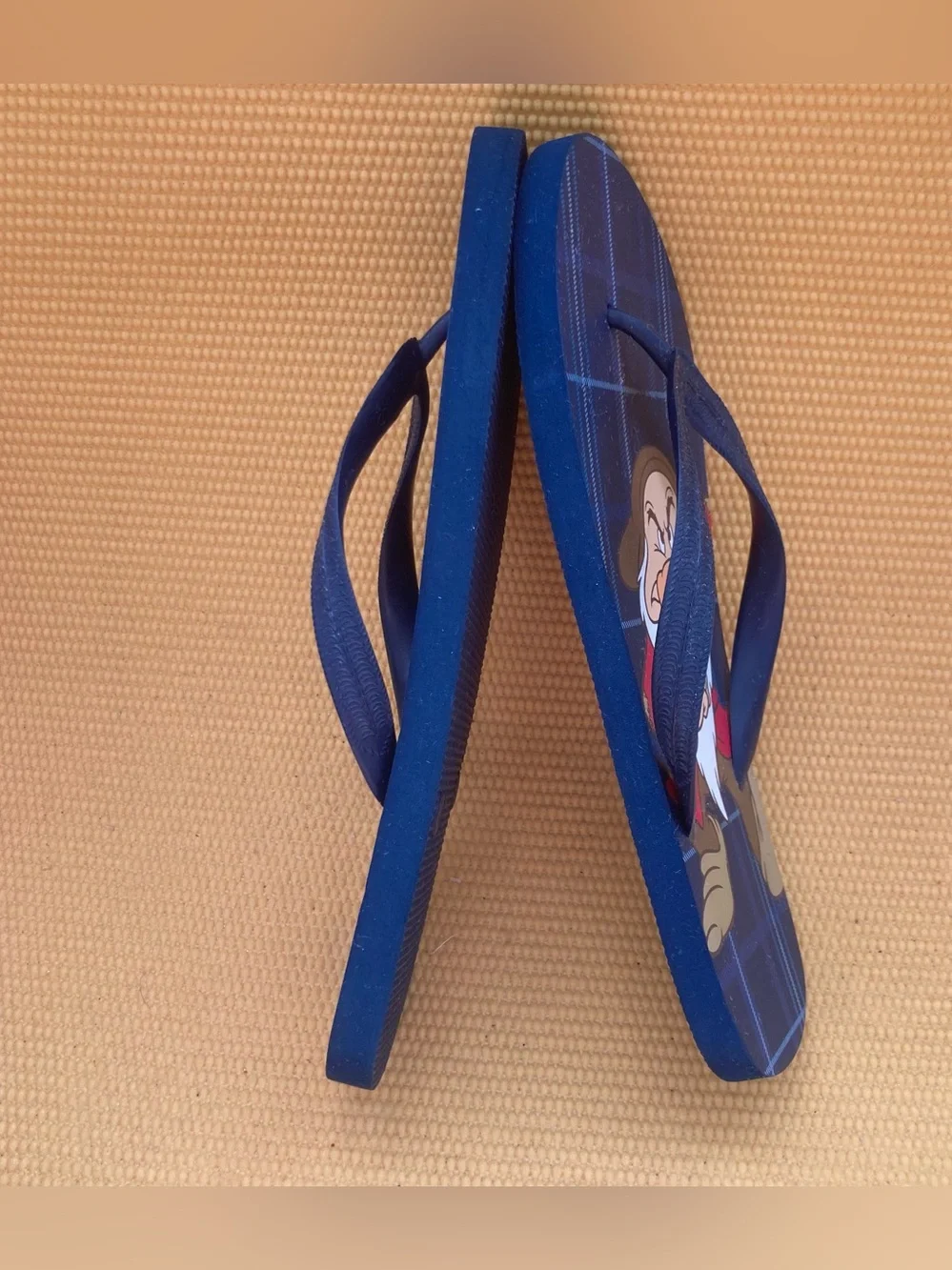 Men’s Disney Flip flops Size 9/10